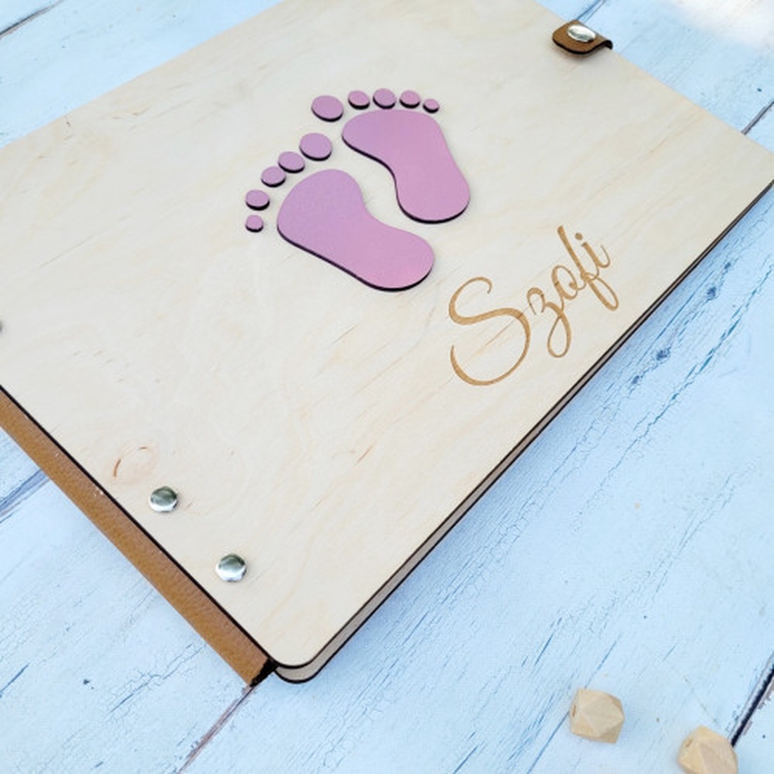 Jurnal pentru bebeluși personalizat, carte de amintiri - jucării și echipamente pentru copii - cadouri baby shower - Artynos.ro Jurnal pentru bebeluși personalizat, carte de amintiri - jucării și echipamente pentru copii - cadouri baby shower - Artynos.ro