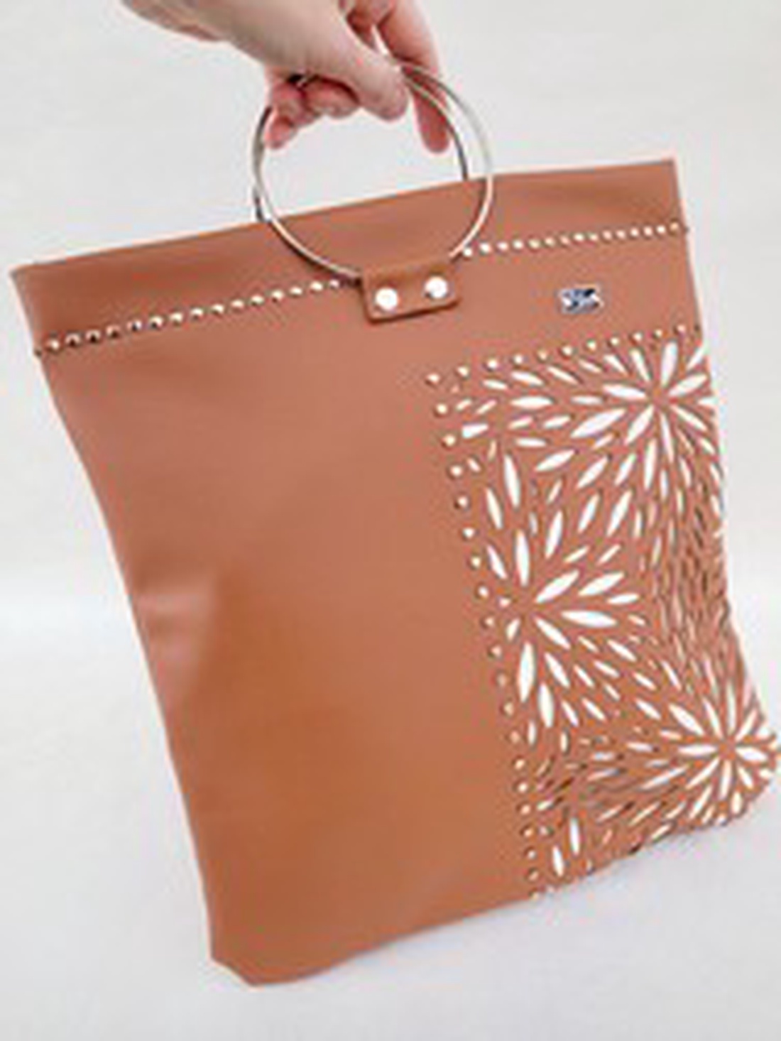 Floralbag Lumina Ray - geantă de femei - geantă și husă - genți de umăr și genți de mână - geantă mare - Artynos.ro Floralbag Lumina Ray - geantă de femei - geantă și husă - genți de umăr și genți de mână - geantă mare - Artynos.ro