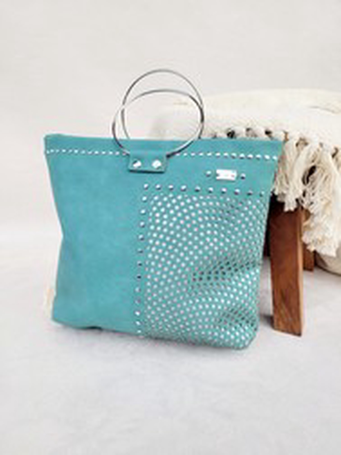 Floralbag Moxie dot - geantă de femei - geantă și husă - genți de umăr și genți de mână - geantă mare - Artynos.ro Floralbag Moxie dot - geantă de femei - geantă și husă - genți de umăr și genți de mână - geantă mare - Artynos.ro