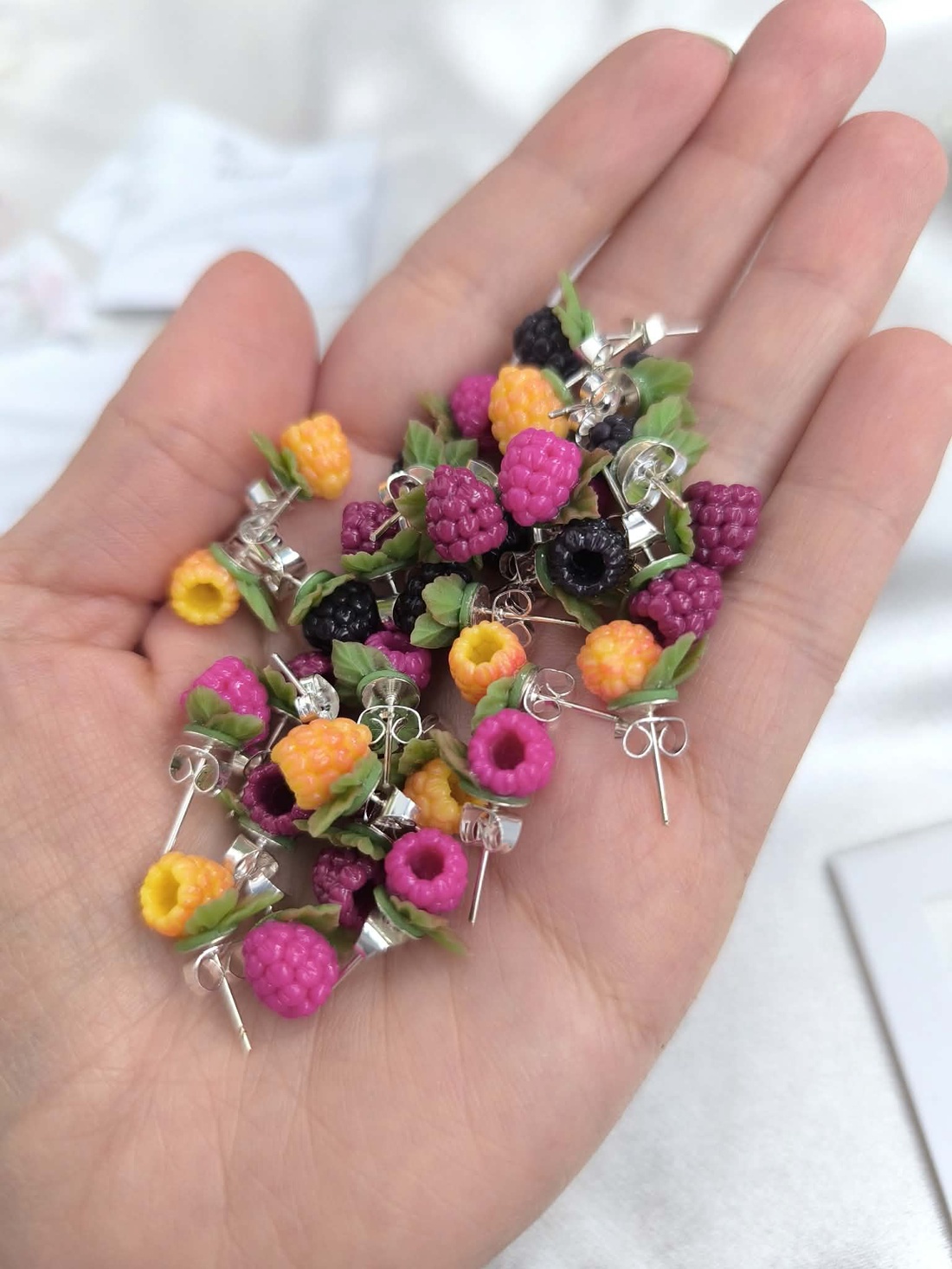 Cercei zmeura - bijuterii - cercei - cercei cu figurine - Artynos.ro