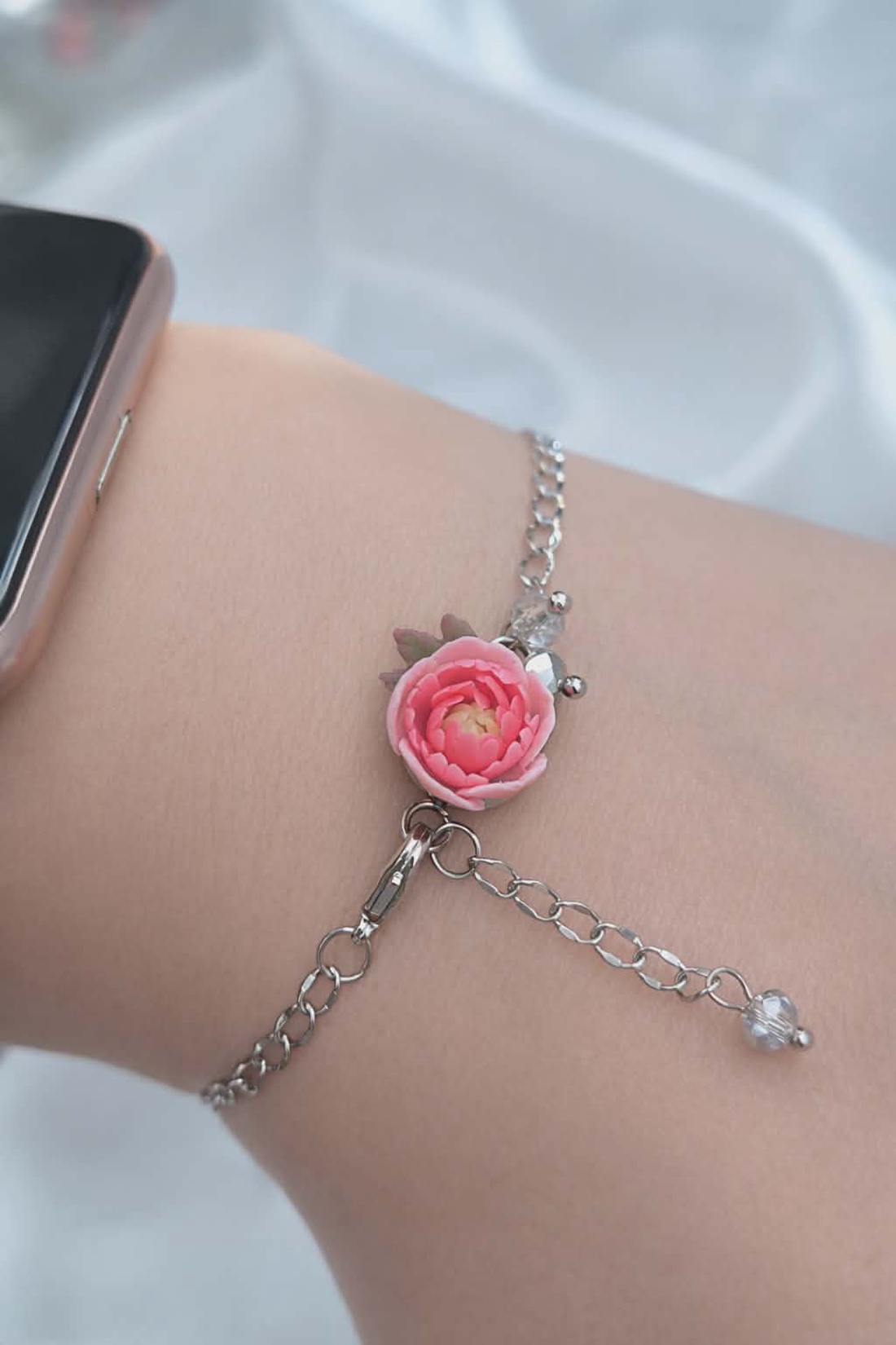 Bratari cu bujori  - bijuterii - brățări - brățări din mărgele - Artynos.ro