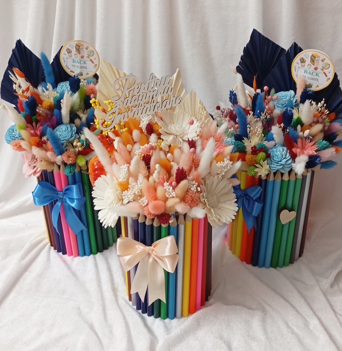 Cutii din creioane colorate - casă & stil de viață - accesorii pentru decorat casa - suport de flori - cutii flori - Artynos.ro Cutii din creioane colorate - casă & stil de viață - accesorii pentru decorat casa - suport de flori - cutii flori - Artynos.ro