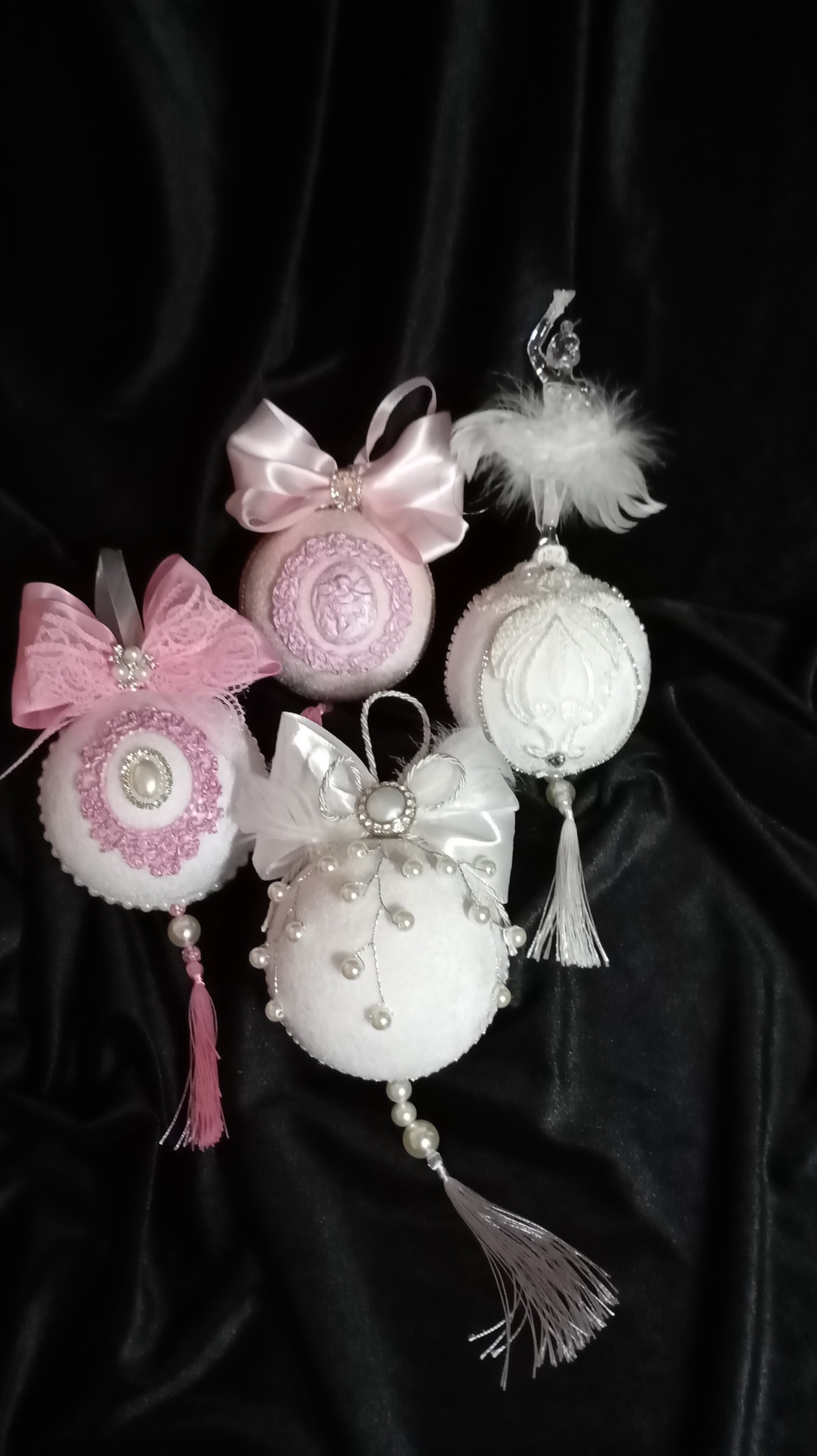 Globuri de Craciun - accesorii de crăciun - decorațiuni de crăciun de casă - decorațiuni pentru pomul de crăciun - Artynos.ro Globuri de Craciun - accesorii de crăciun - decorațiuni de crăciun de casă - decorațiuni pentru pomul de crăciun - Artynos.ro