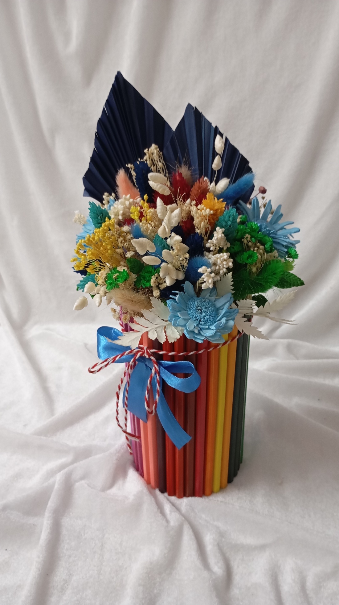 Cutii  din creioane colorate - casă & stil de viață - decorațiuni de casă - accesorii florale - flori în ghiveci - Artynos.ro