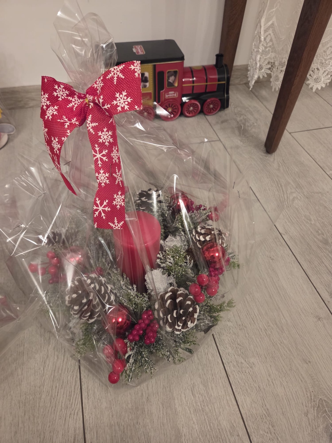 Aranjament pentru masa de Craciun  - crăciun - decorațiuni de crăciun de casă - decor pentru masă de crăciun - Artynos.ro