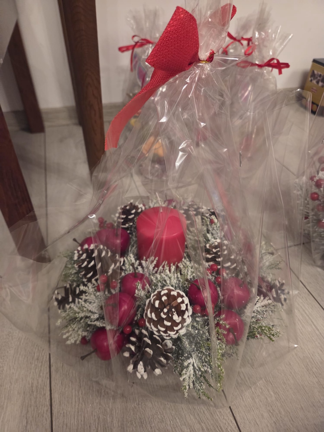 Aranjament pentru masa de Craciun  - crăciun - decorațiuni de crăciun de casă - decor pentru masă de crăciun - Artynos.ro