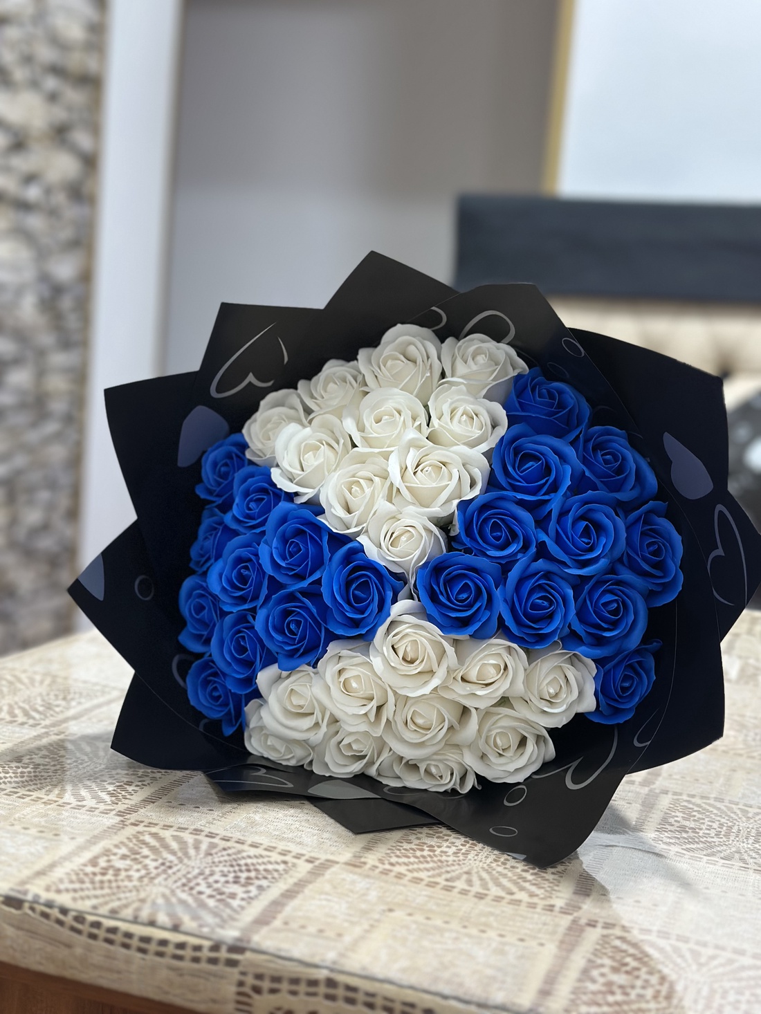 Buchet BMW - casă & stil de viață - decorațiuni de casă - accesorii florale - buchete de flori - Artynos.ro