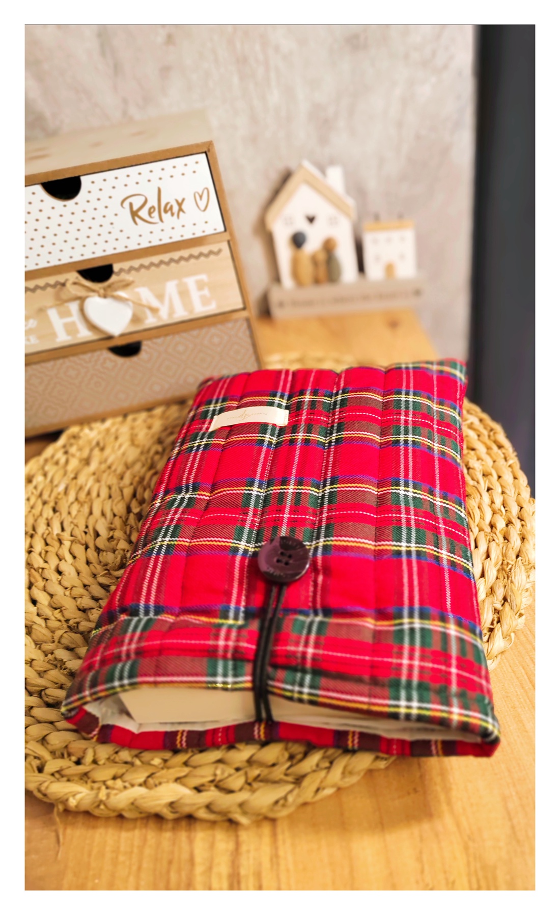 Husa pt carte  - cărți și creații cu tematică muzicală, cadouri - husă de carte - Artynos.ro