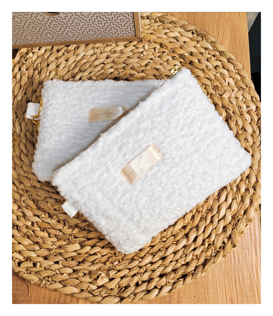 Portofel  - genți și portofele - accesorii genți - breloc - Artynos.ro