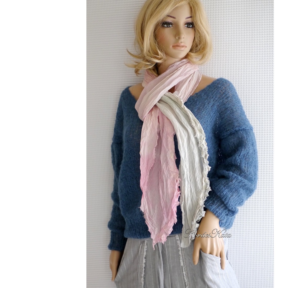 SYROME SCARLING / gri-roz - batik fular lung cu volane - îmbrăcăminte și modă - eșarfe, pălării, fularuri - eșarfe - Artynos.ro