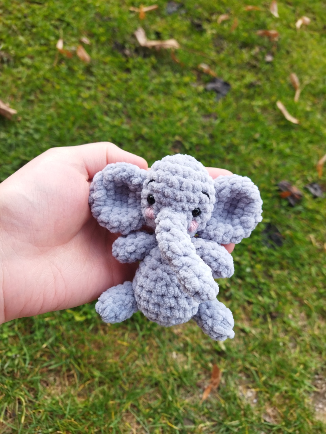 Breloc cu elefant - genți și portofele - accesorii genți - breloc - Artynos.ro