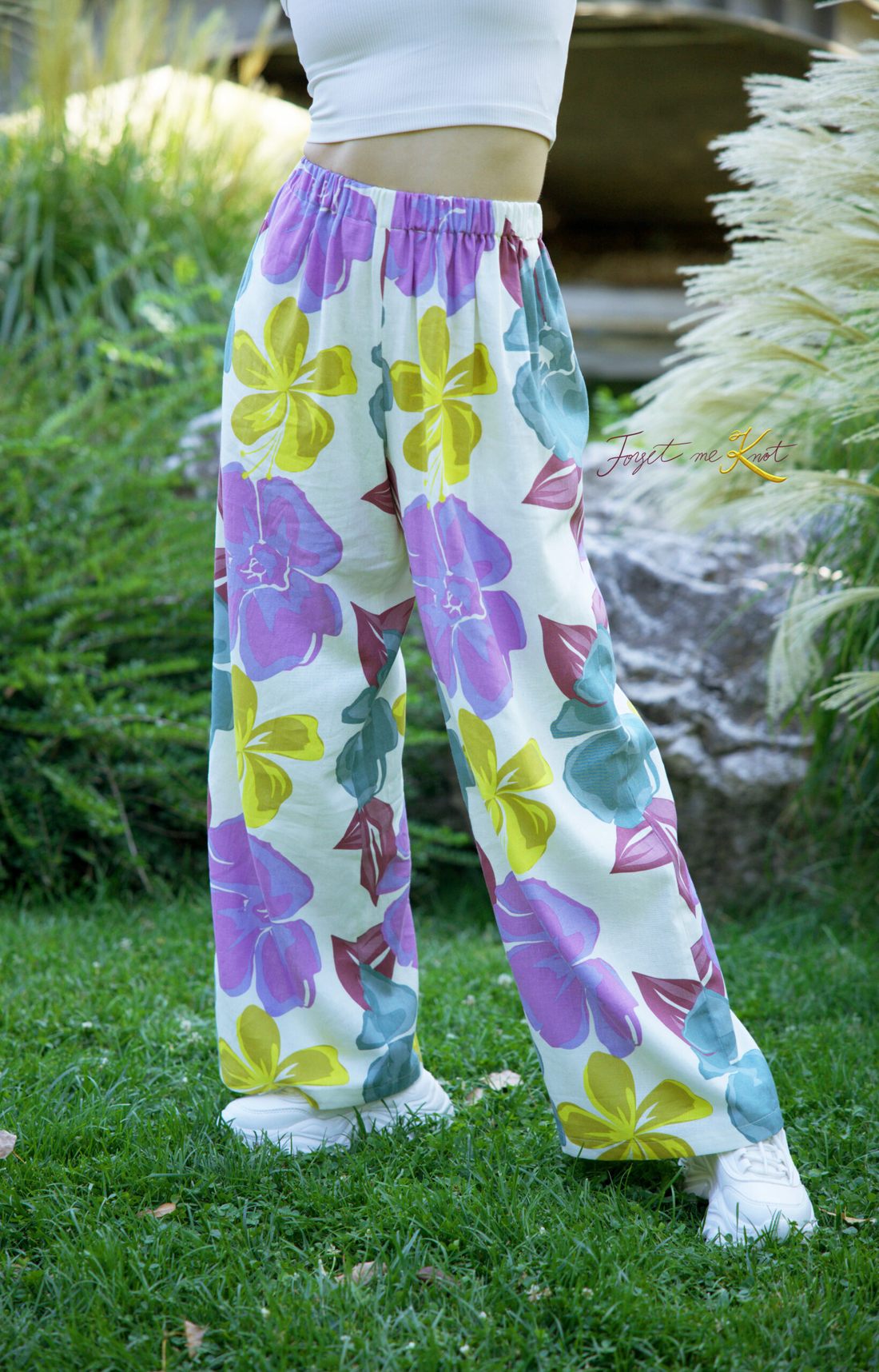 Pantaloni florali lungi din in cu elastic - îmbrăcăminte și modă - haine damă - pantaloni damă - Artynos.ro