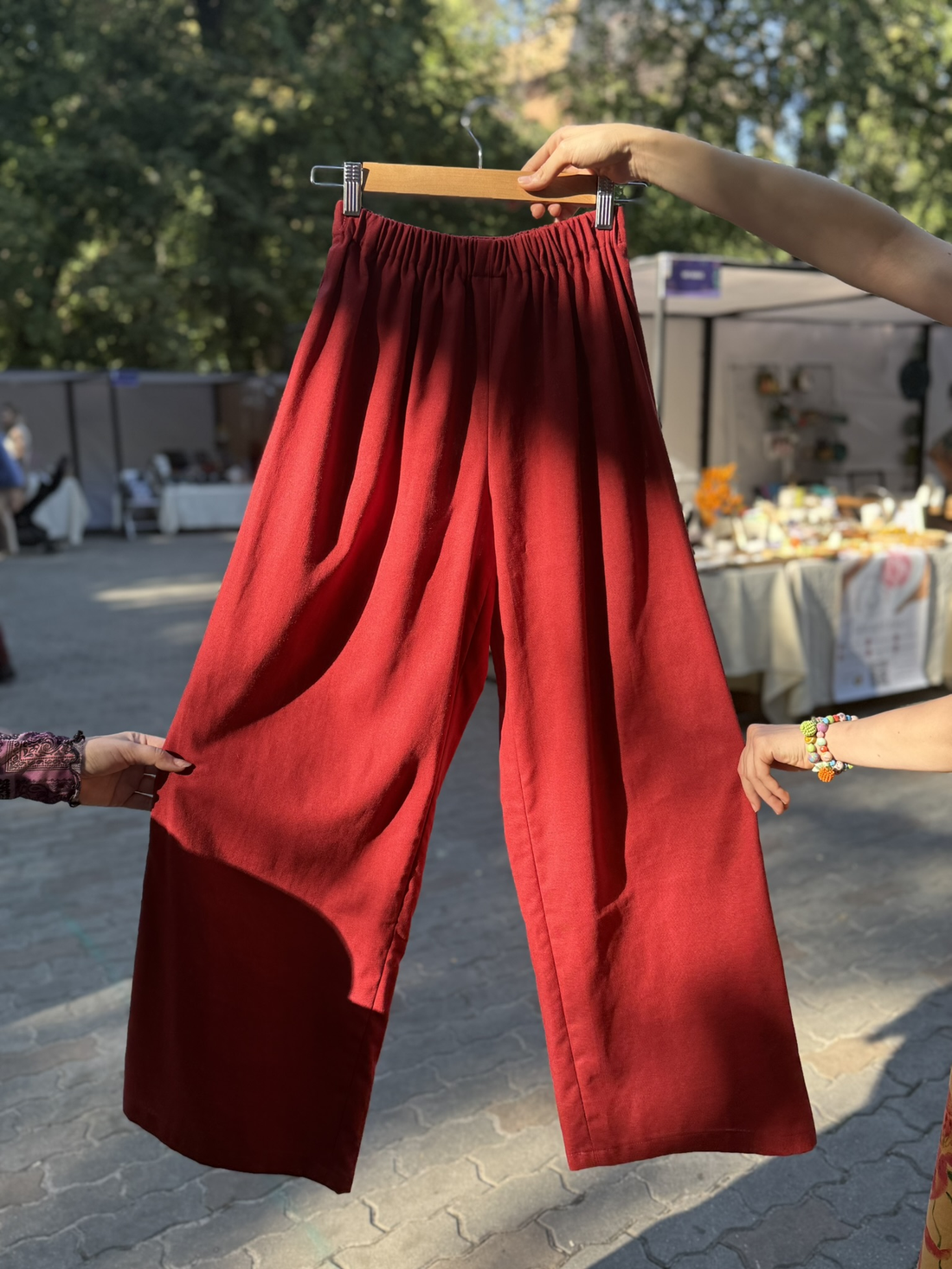 Pantaloni lungi roșii din in cu elastic - Pantaloni damă - îmbrăcăminte și modă - haine damă - pantaloni damă - Artynos.ro