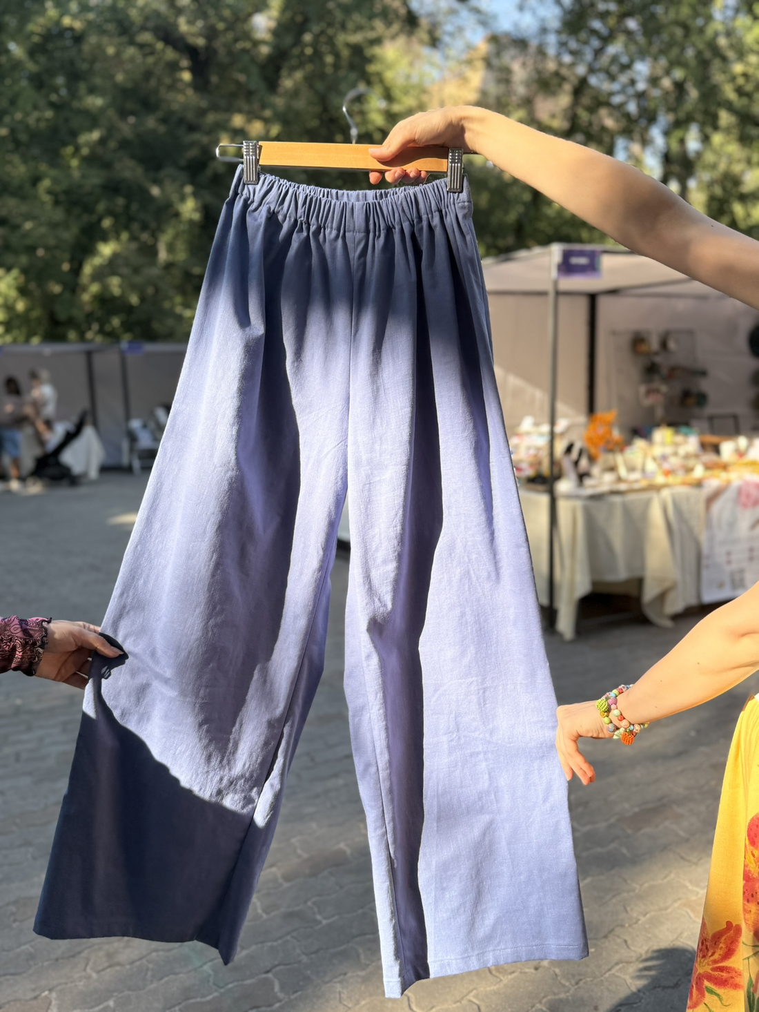 Pantaloni lungi albaștri din in cu elastic - Pantaloni damă - îmbrăcăminte și modă - haine damă - pantaloni damă - Artynos.ro