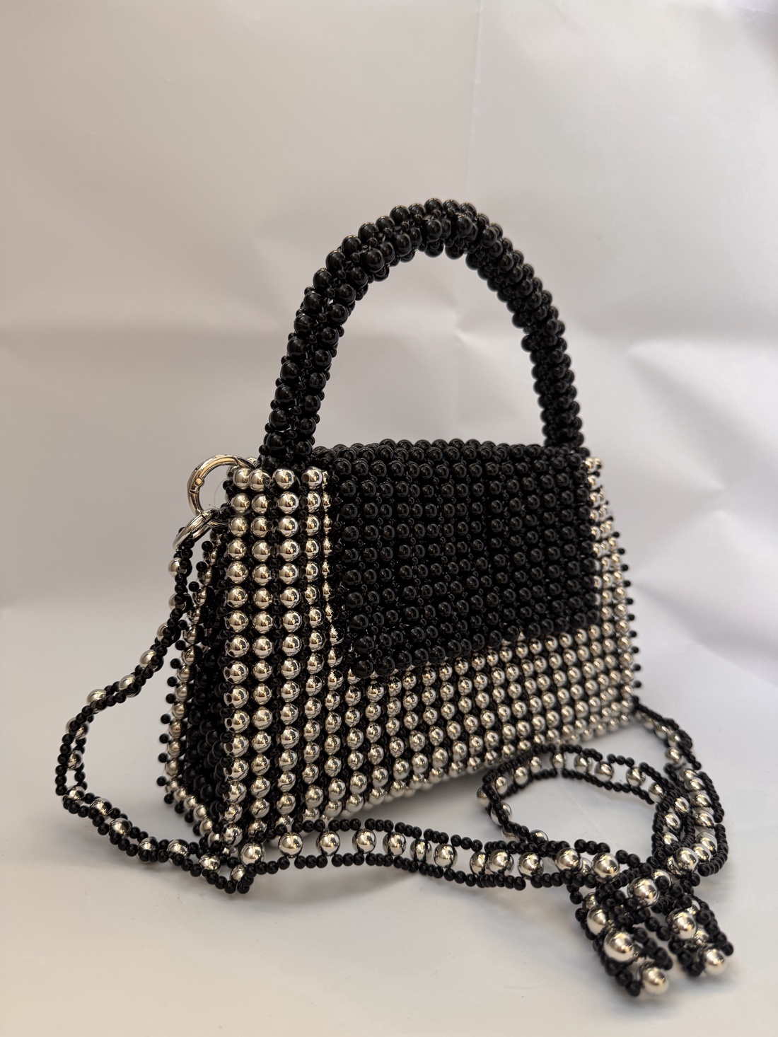 Geanta Margele Negru Argintiu - genți și portofele - genți de mână și umăr - geantă crossbody - Artynos.ro