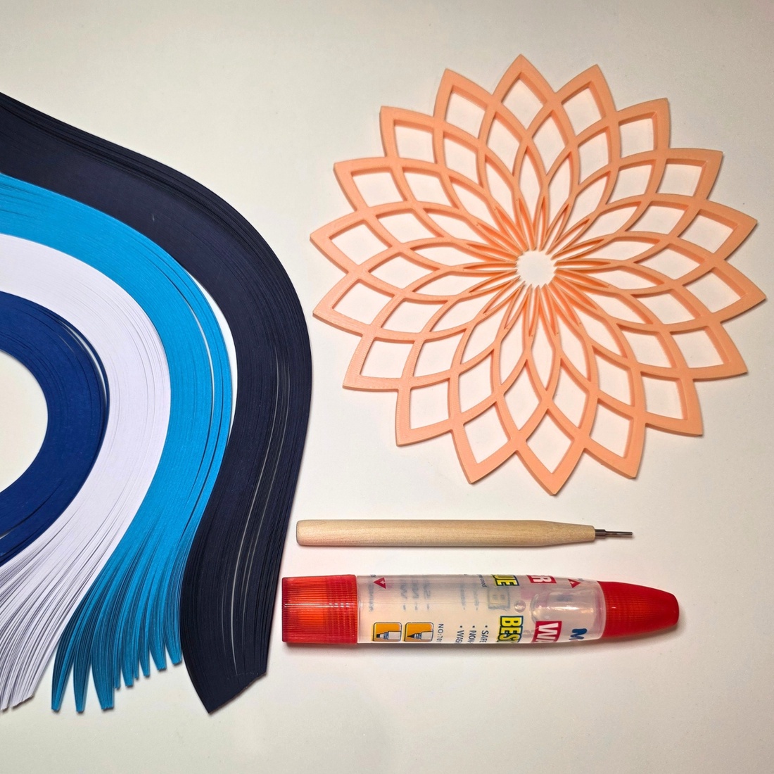Kit creativ pentru mandală quilling 18 cm  � 400 fâșii, șablon reutilizabil, ac și lipici - accessorii și unelte - diy (descrieri) - șablon, ghid - Artynos.ro
