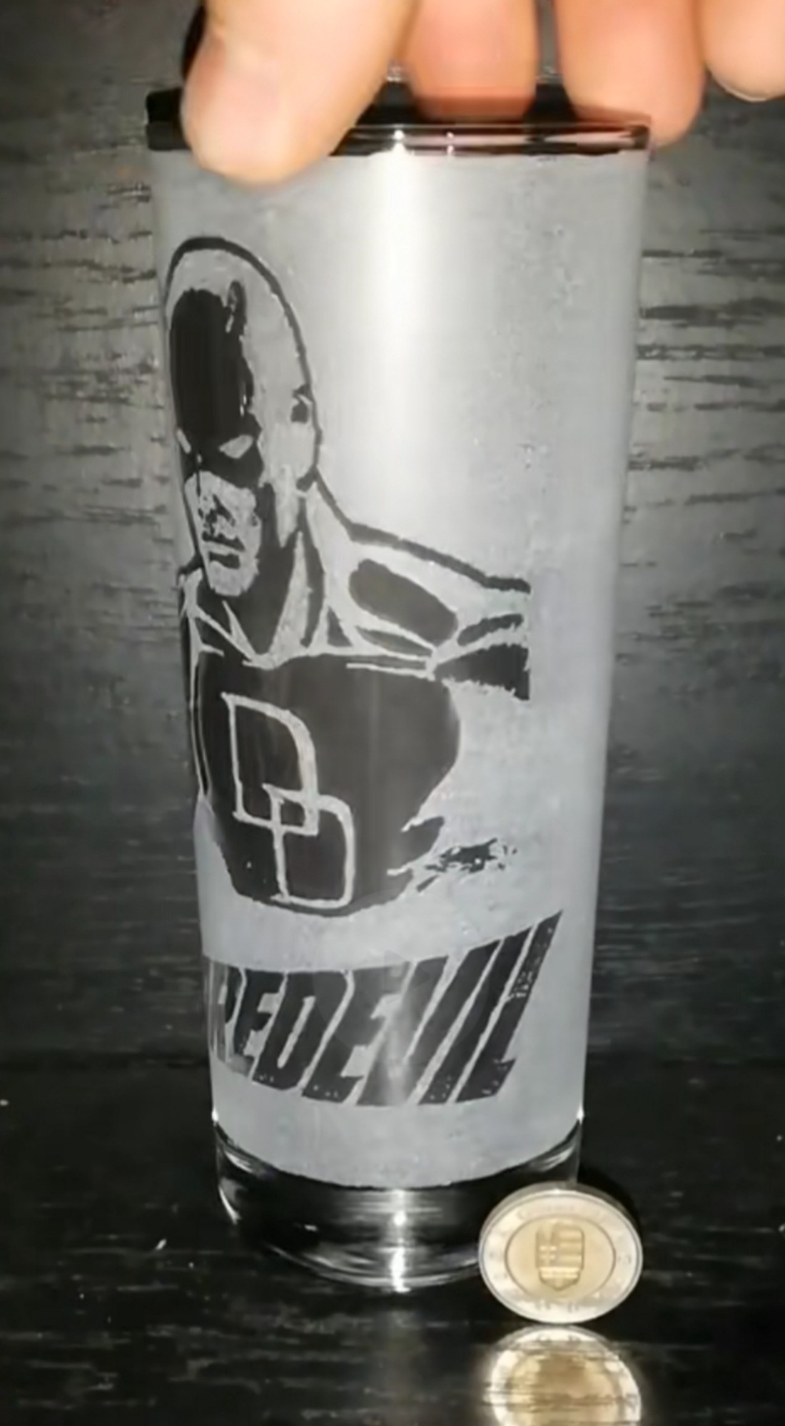 Pahar de sticlă cu model Daredevil Marvel  -  - Artynos.ro