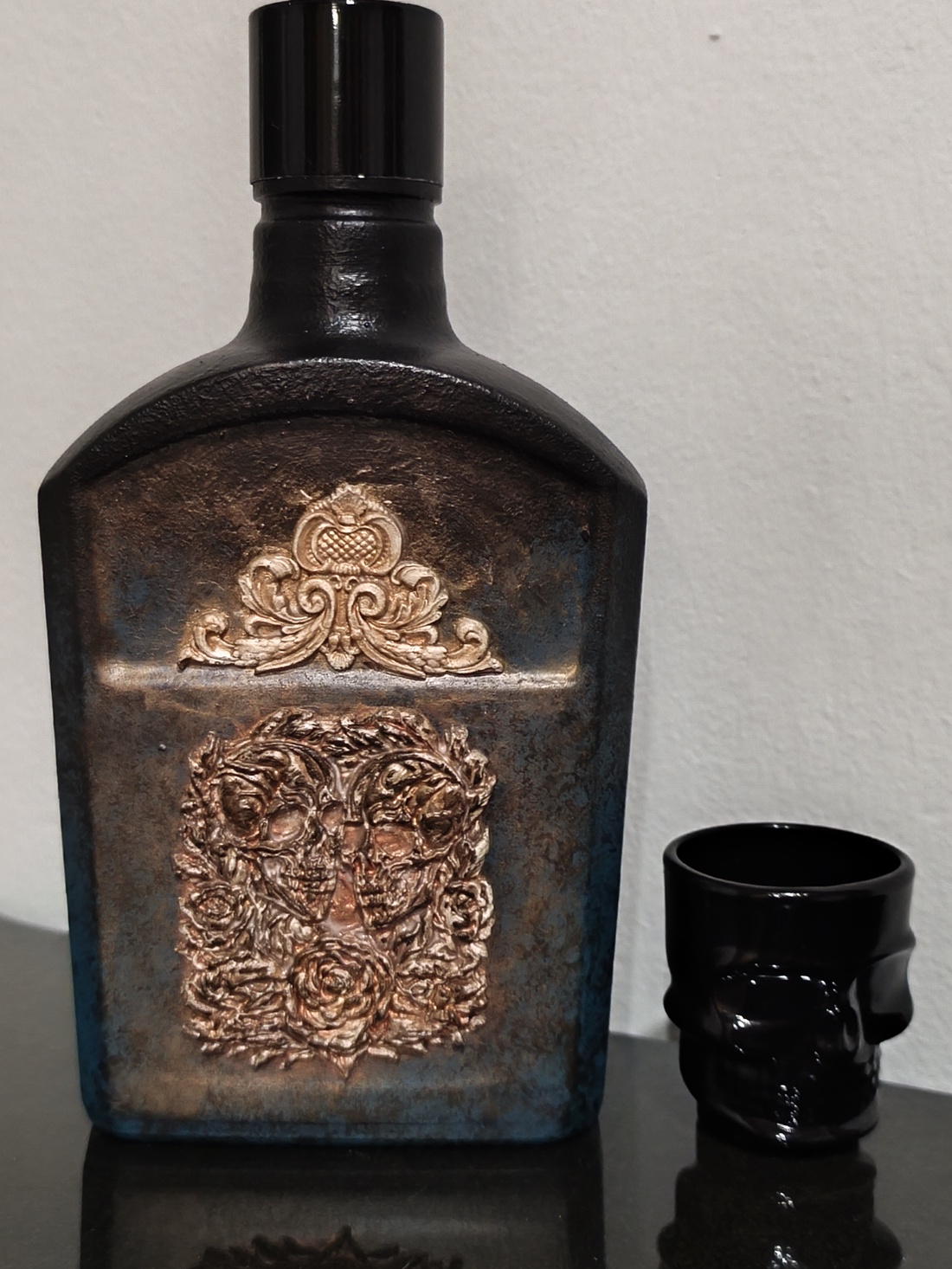 Sticla Skull  - casă & stil de viață - decorațiuni de casă - decorațiuni de masă și rafturi - sticle ornamentale - Artynos.ro