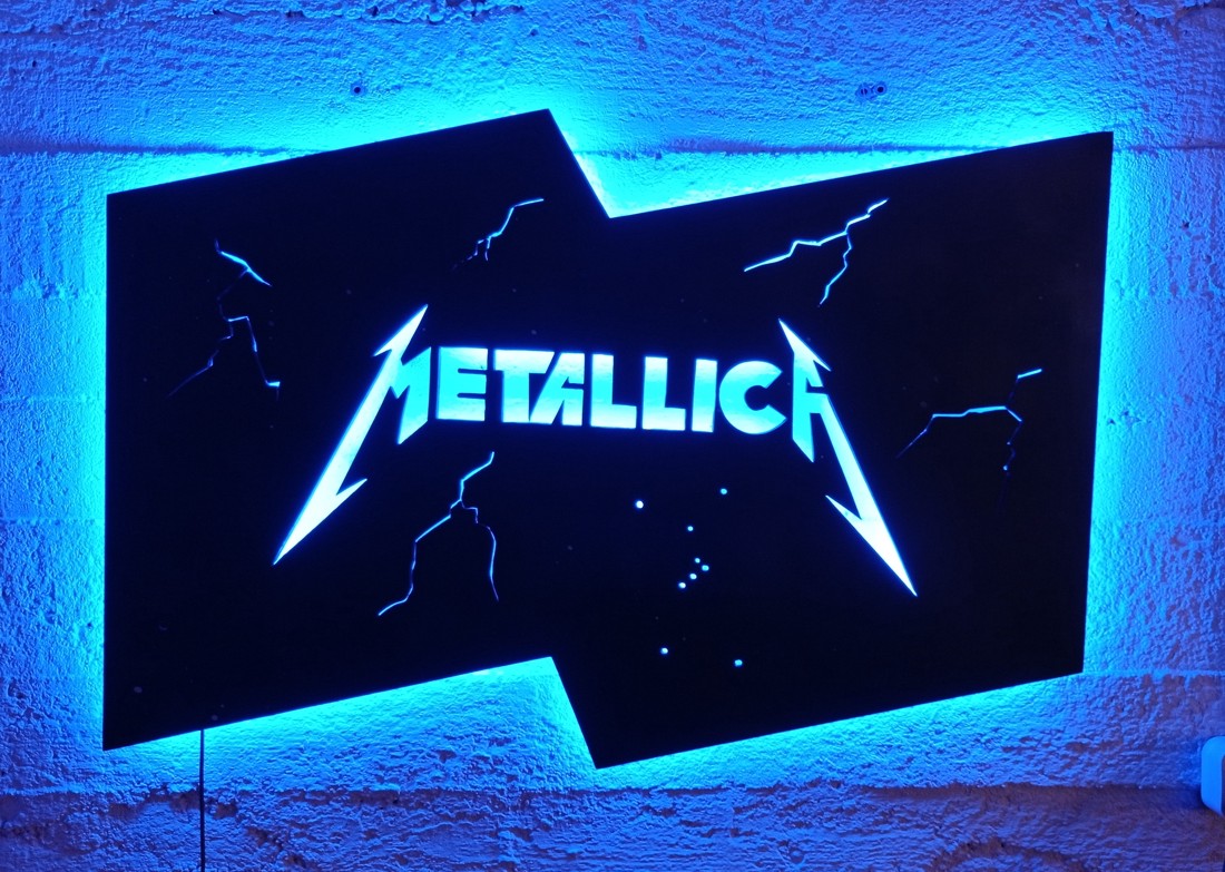 Metallica - perete mural iluminat - - Artynos.ro Metallica - perete mural iluminat - - Artynos.ro