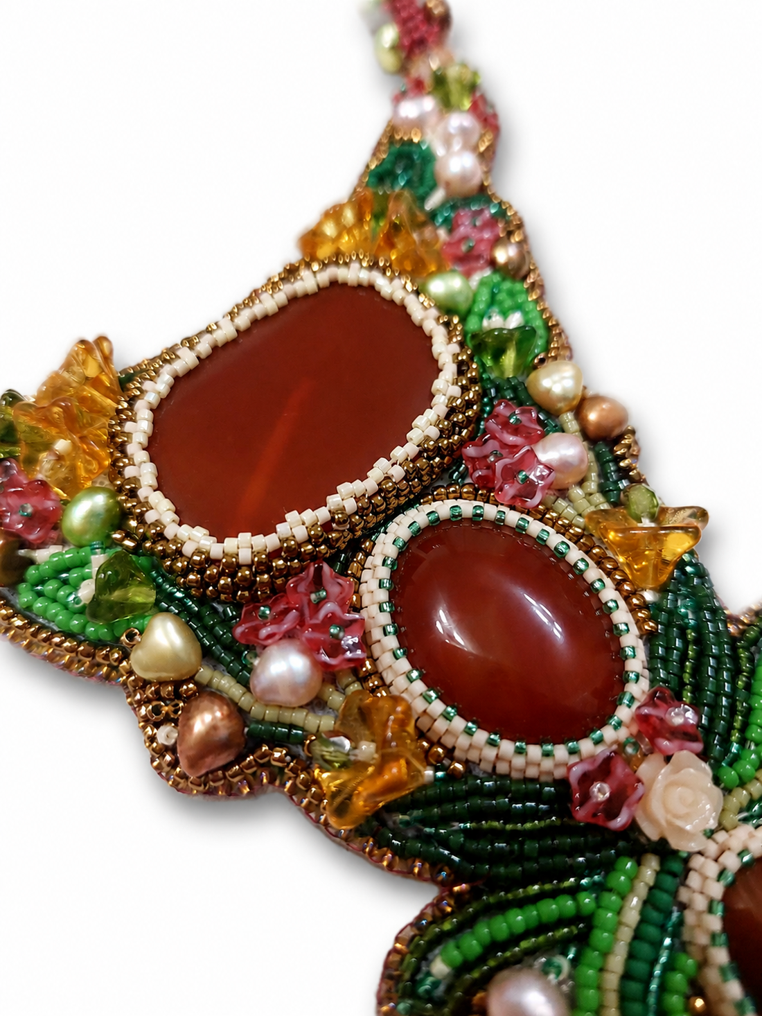 Colier statement handmade cu agate naturale și broderie din mărgele - bijuterii - coliere - coliere din pietre semiprețioase - Artynos.ro