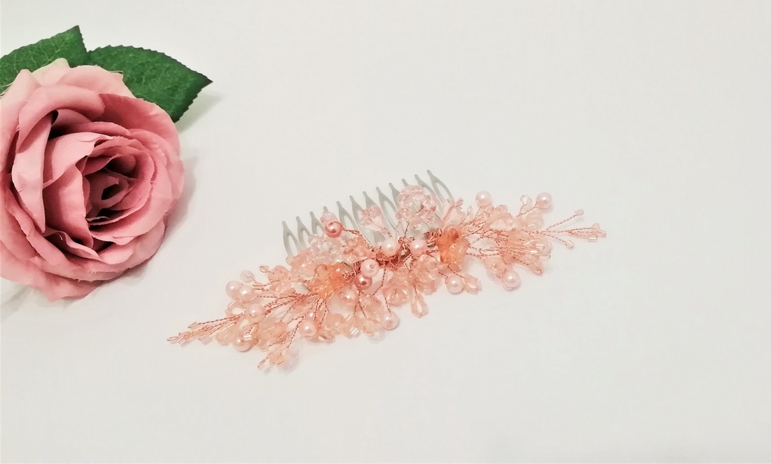 Pieptan elegant cu cristale roz-piersica - accesorii nuntă - ornamente de păr de nuntă - ornamente de păr mireasă - Artynos.ro