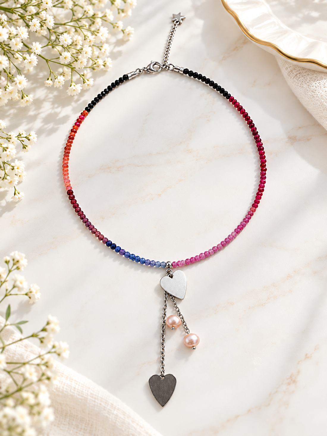 Colier cu spinel multicolor si inimi - bijuterii - coliere - coliere din pietre semiprețioase - Artynos.ro