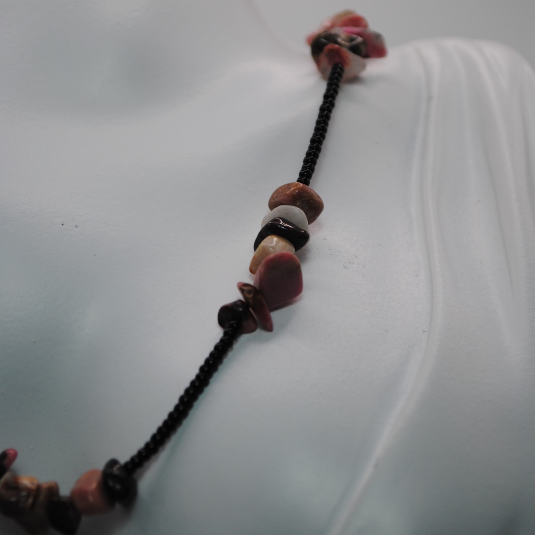 Colier Gabrieli � Rodonit Natural - bijuterii - coliere - coliere din pietre semiprețioase - Artynos.ro