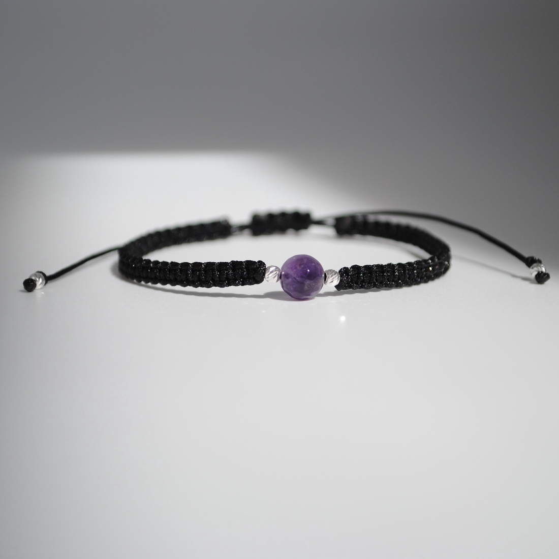 Brățară cu Ametist Natural � Zodia Vărsător � Șnur Reglabil si Argint 925 � Gabrieli - bijuterii - brățări - brățări din pietre semiprețioase - Artynos.ro