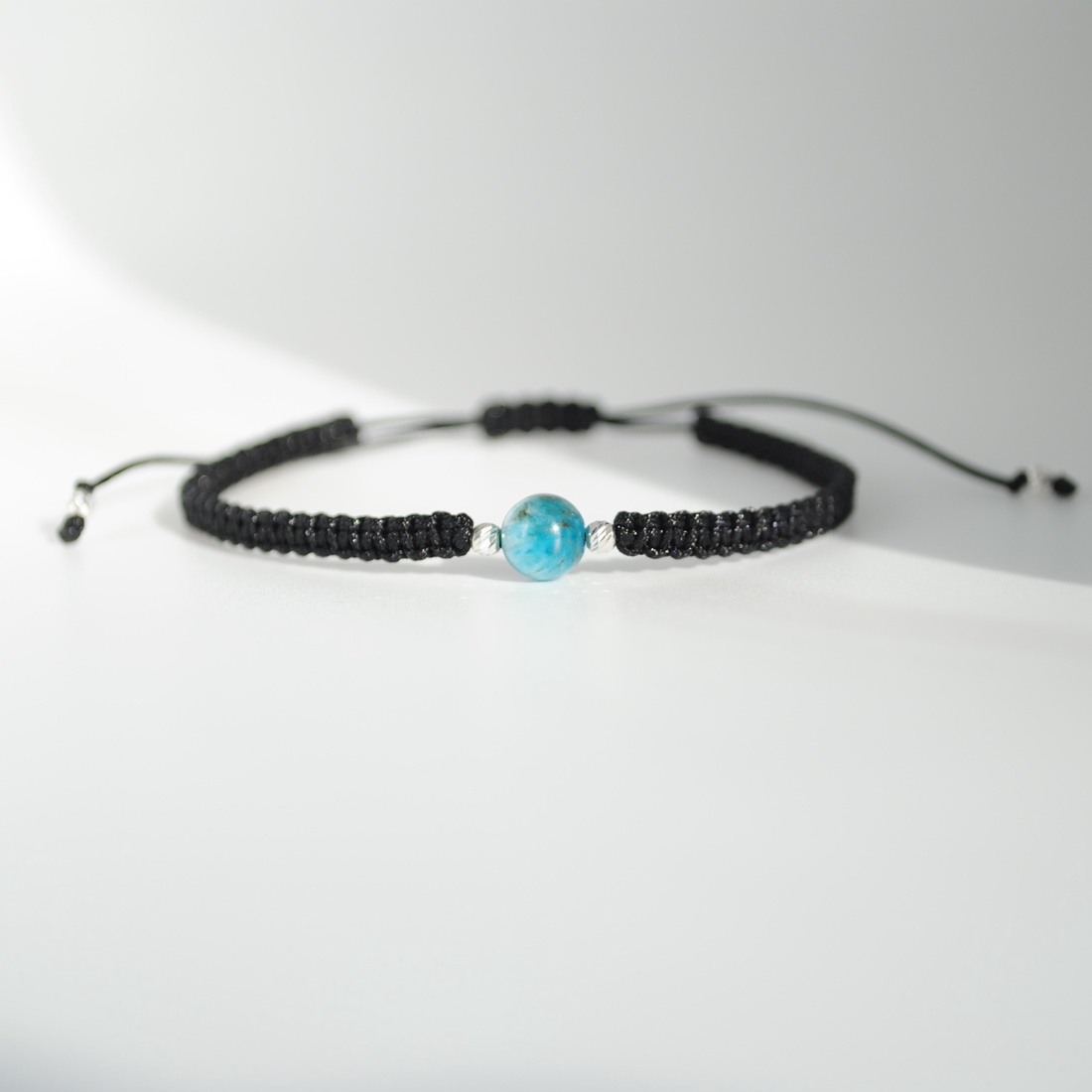 Brățară Zodia Pești cu Apatit Natural 6 mm � Intuiție, Calm și Echilibru Emoțional - bijuterii - brățări - brățări din pietre semiprețioase - Artynos.ro