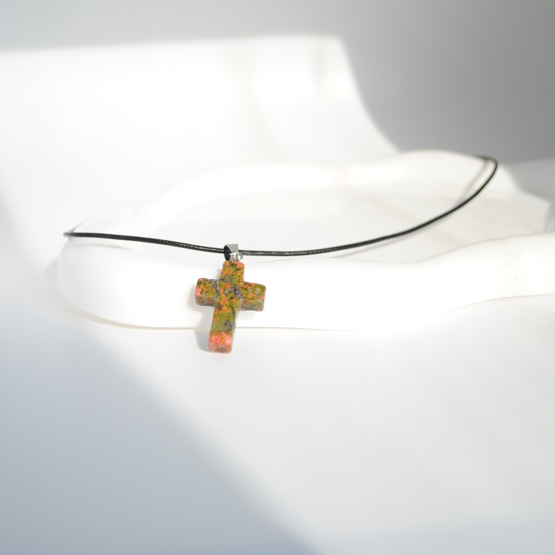 Colier cu Cruce din Unakit � Piele Naturală 44 cm � Talisman Protector Unisex - bijuterii - coliere - pandative - Artynos.ro