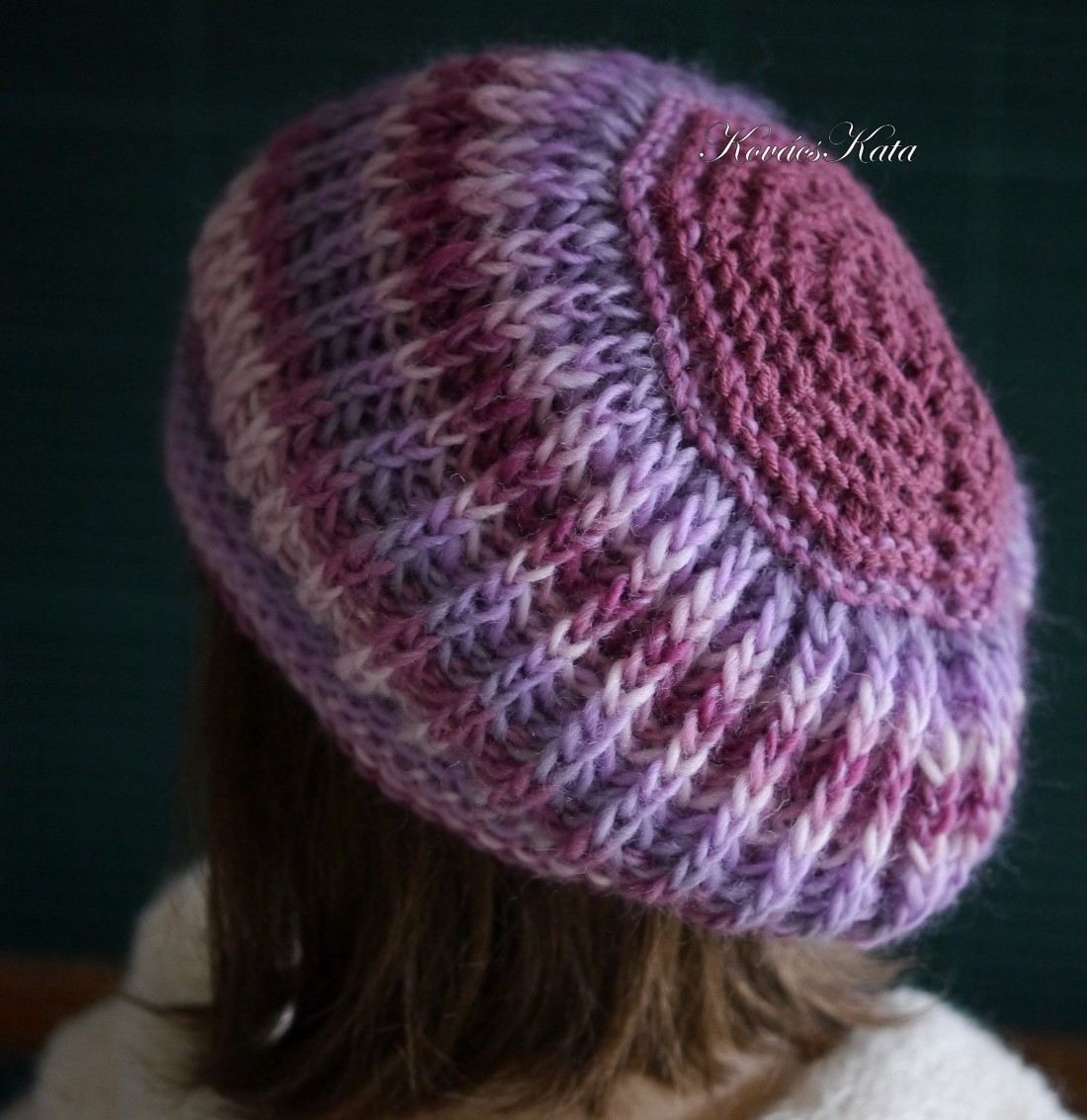 BORBÁLA / grădina de trandafiri - capac cu ciuperci tricotat manual exclusiv - îmbrăcăminte și modă - eșarfe, pălării, fularuri - căciulă - Artynos.ro