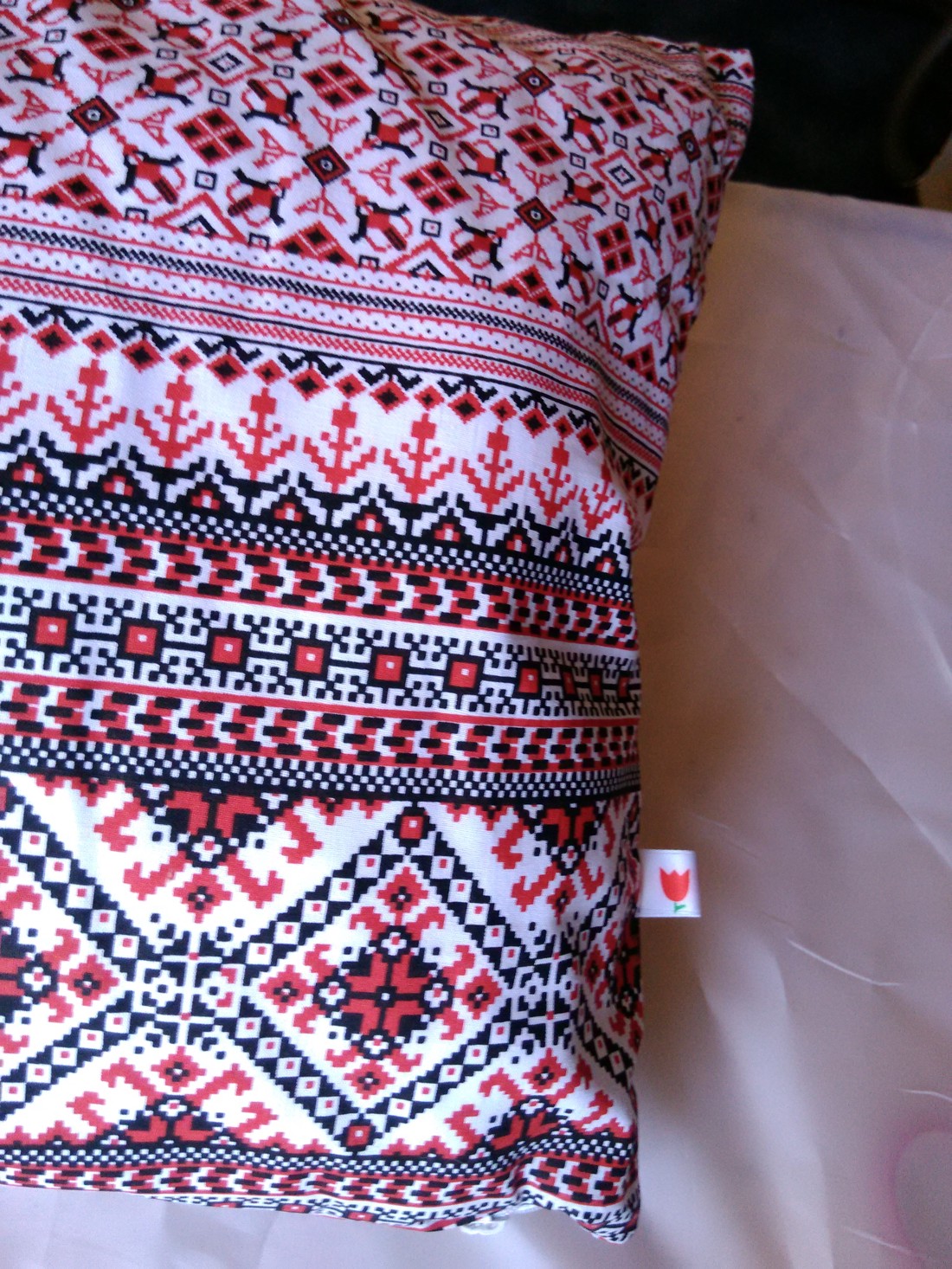 Kalotaszegi modelat decorative perna capac - perna interioară cu fermoar poate fi comandat în variantele - - Artynos.ro Kalotaszegi modelat decorative perna capac - perna interioară cu fermoar poate fi comandat în variantele - - Artynos.ro