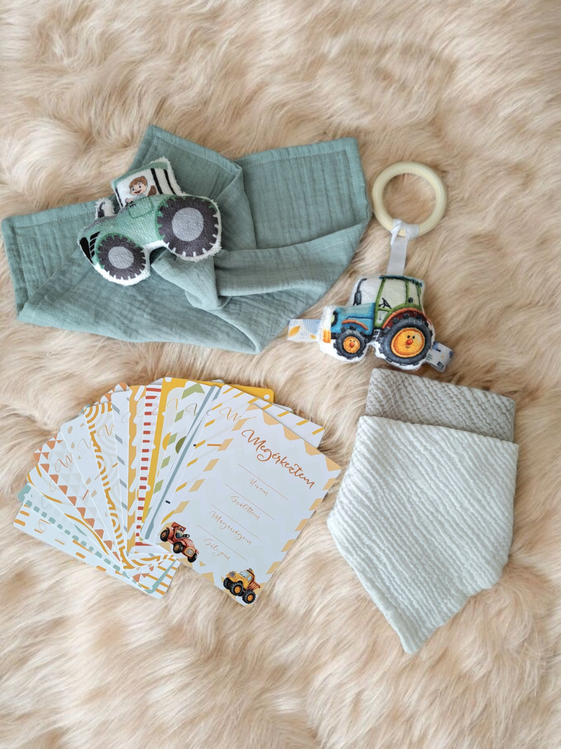 MiniTraktor - Cadou pentru vizita la bebeluș - jucării și echipamente pentru copii - cadouri baby shower - Artynos.ro