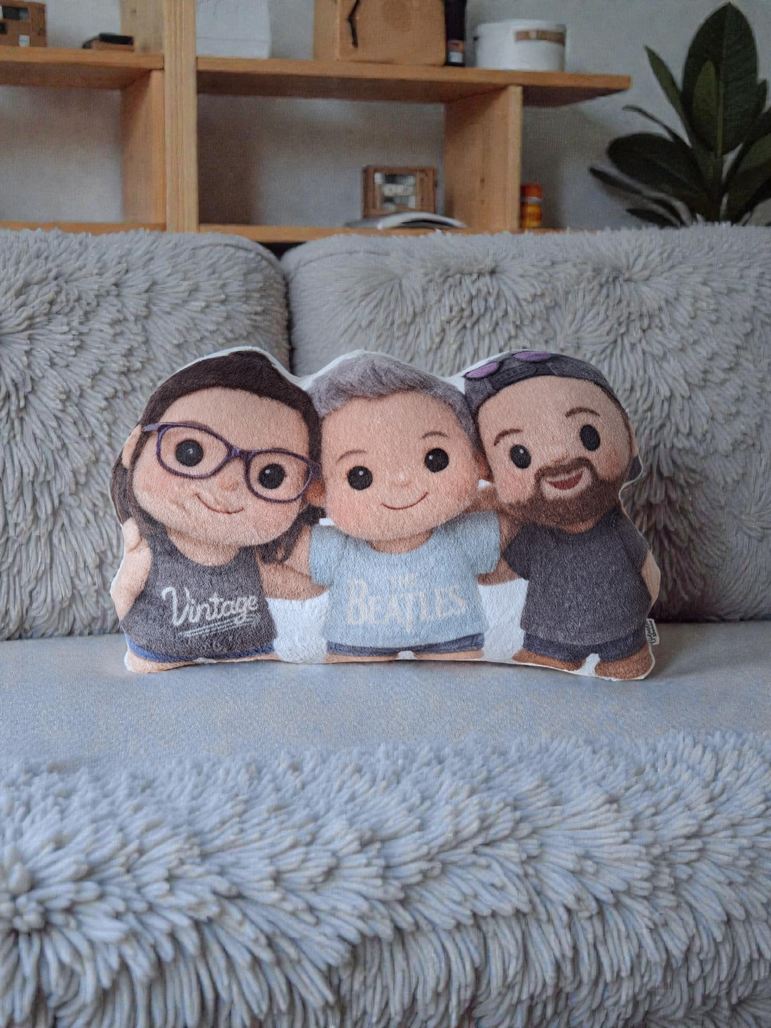 Pernă foto personalizată � imaginea transformată într-o figurină de pluș - casă & stil de viață - textile de casă - perne - Artynos.ro