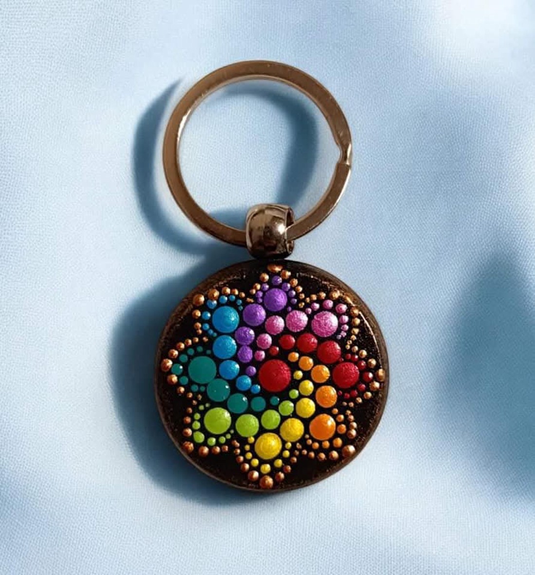 Chakra culori punctate migdale pește breloc - - Artynos.ro Chakra culori punctate migdale pește breloc - - Artynos.ro
