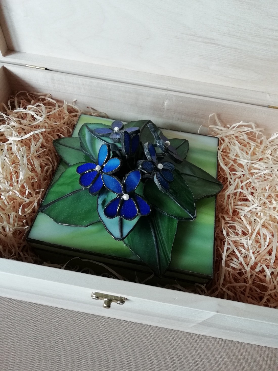3D violet flower jewerly box - bijuterii - suporturi și cutii de bijuterii - cutii de bijuterii - Artynos.ro 3D violet flower jewerly box - bijuterii - suporturi și cutii de bijuterii - cutii de bijuterii - Artynos.ro