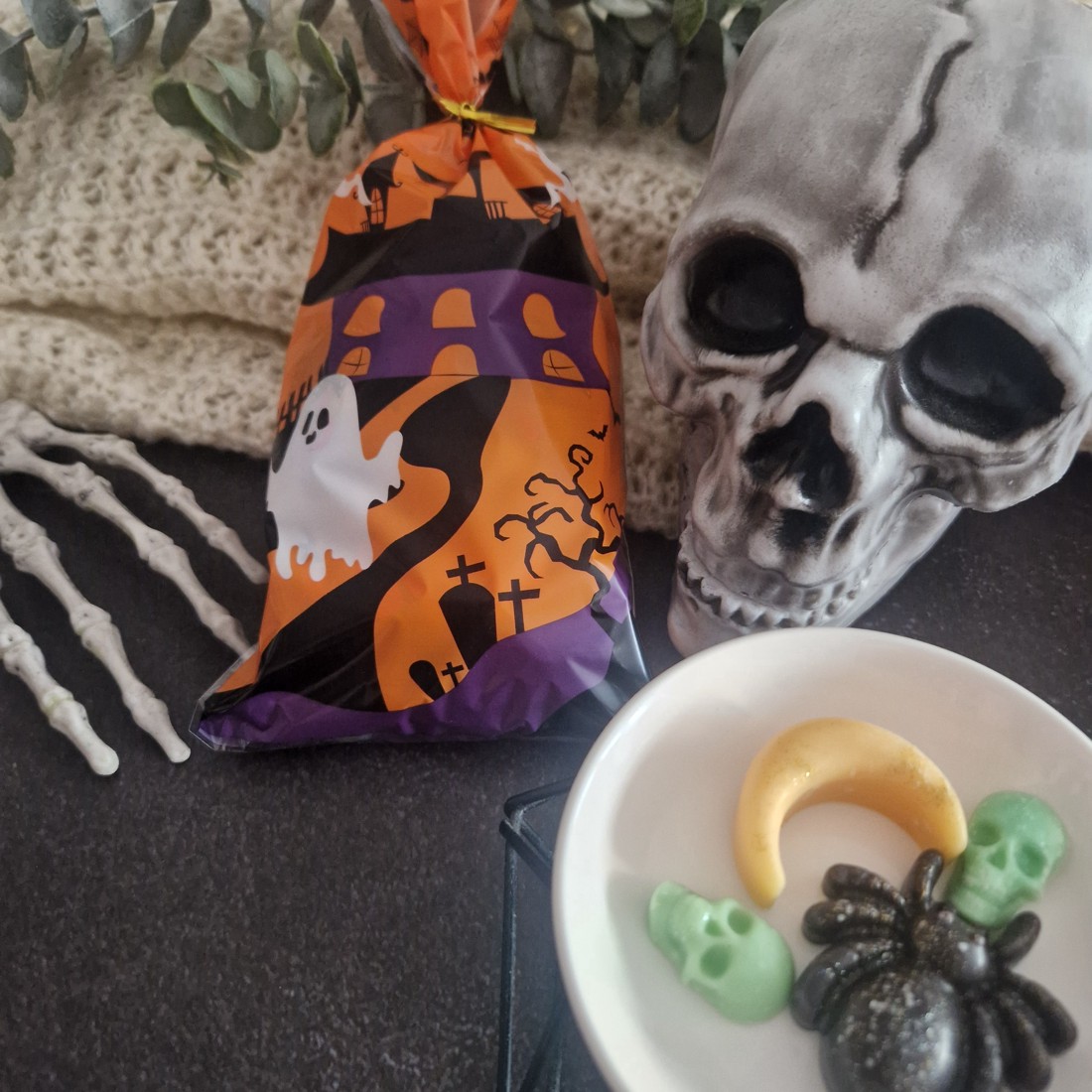 Pungă surpriză de Halloween - - Artynos.ro Pungă surpriză de Halloween - - Artynos.ro