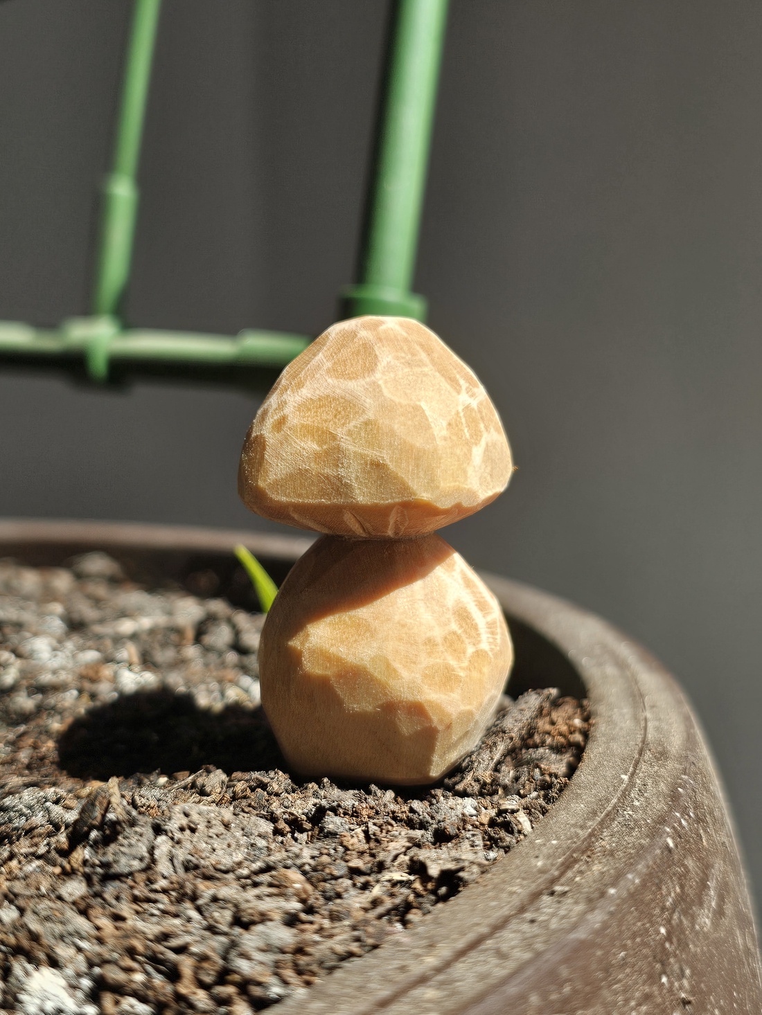 Hobbit 'shroom - arte vizuale și accesorii  - sculptură - statuie lemn - Artynos.ro