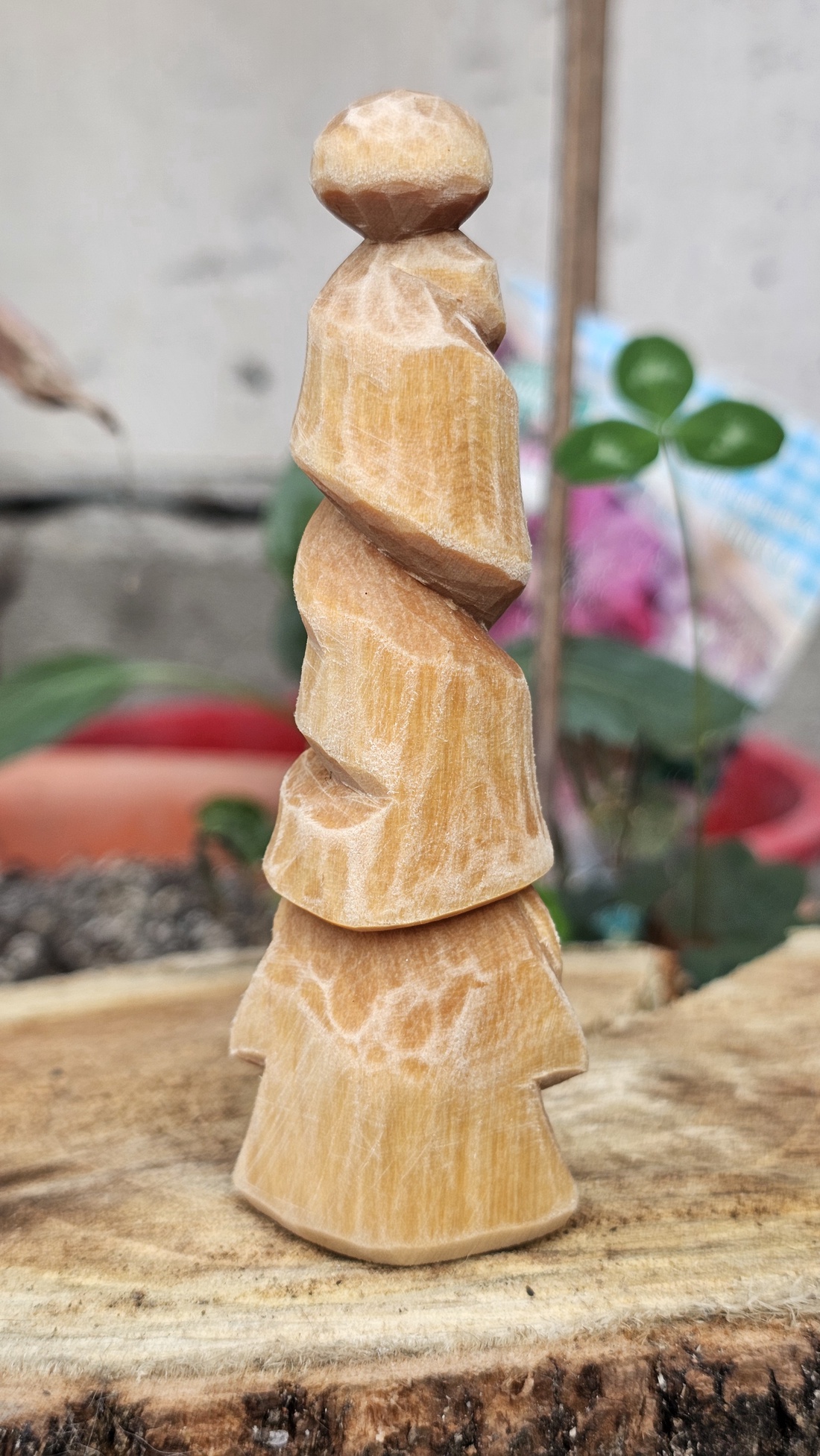 Gnom călător tall hat - arte vizuale și accesorii  - sculptură - statuie lemn - Artynos.ro