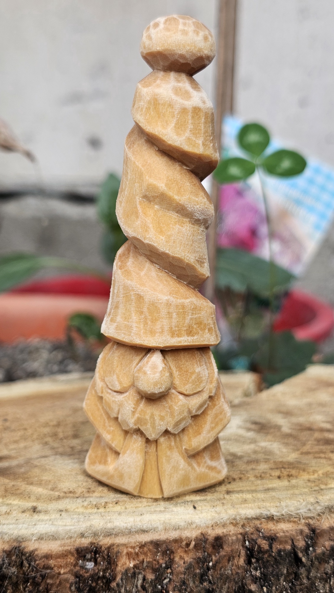 Gnom călător tall hat - arte vizuale și accesorii  - sculptură - statuie lemn - Artynos.ro