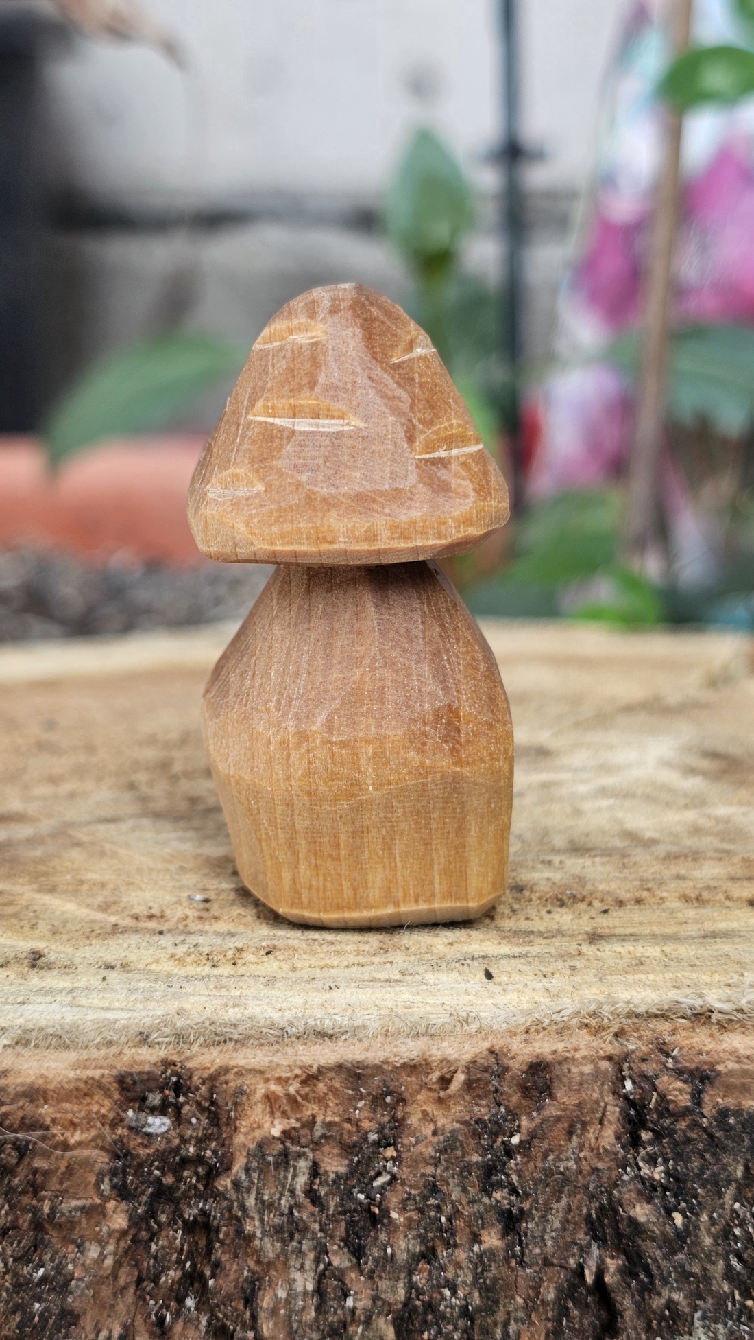 Hobbit 'shroom - arte vizuale și accesorii  - sculptură - statuie lemn - Artynos.ro