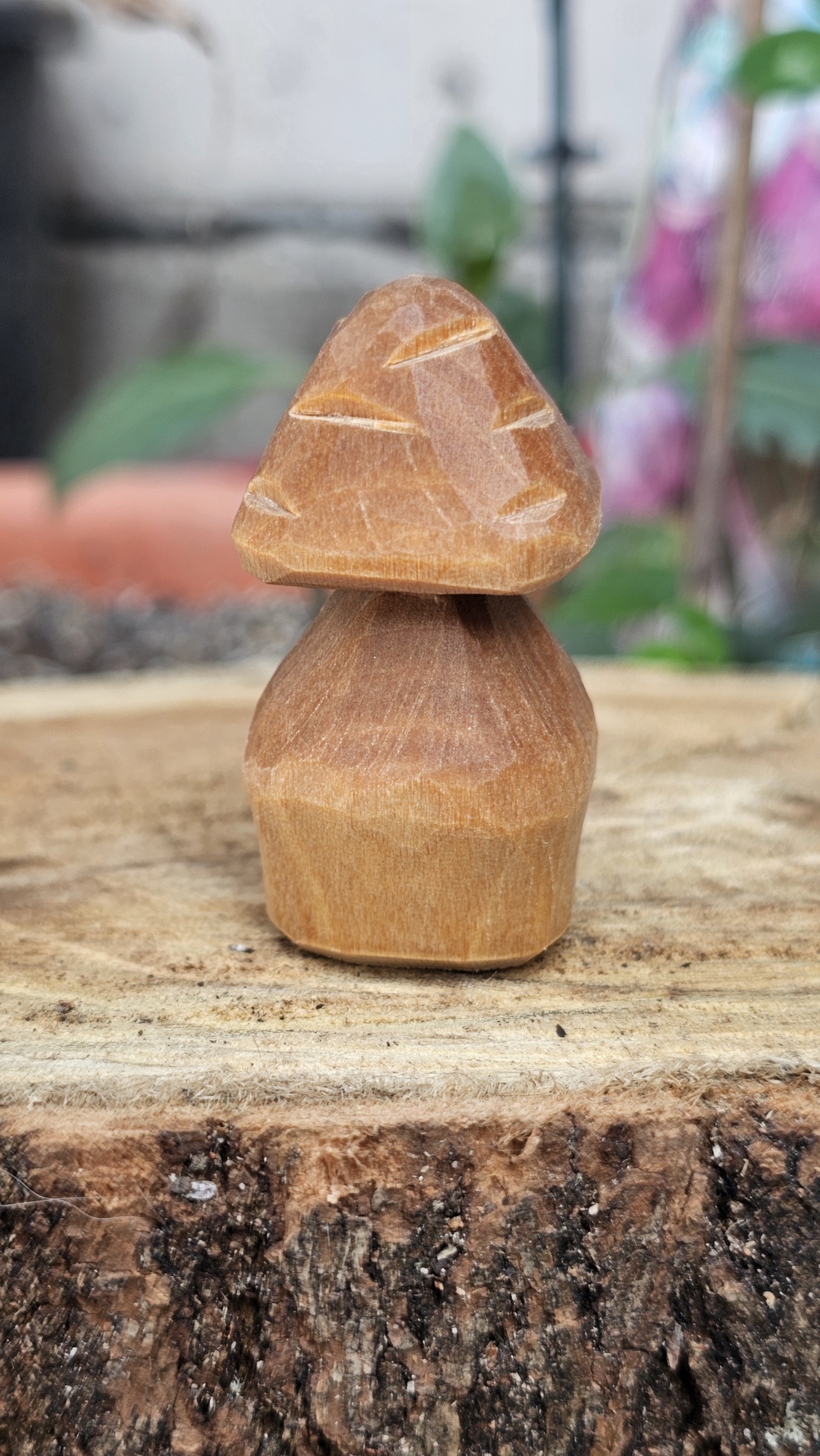 Hobbit 'shroom - arte vizuale și accesorii  - sculptură - statuie lemn - Artynos.ro