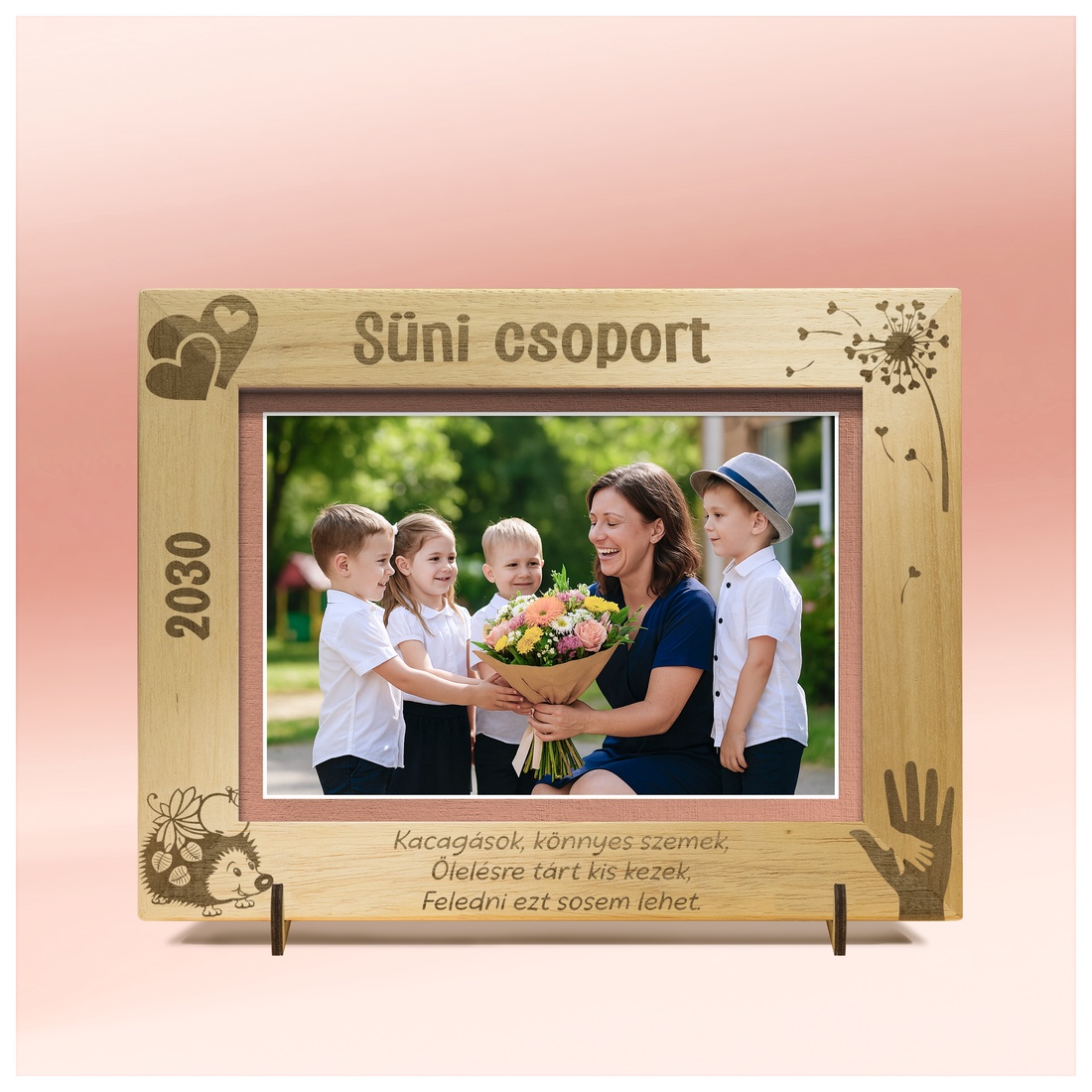 Ramă foto gravată personalizat, pentru absolvirea grădiniței, pentru educatoarele de grădiniță. Un cadou minunat. - casă & stil de viață - accesorii pentru decorat casa - picturi murale - rame pentru fotografii - Artynos.ro Ramă foto gravată personalizat, pentru absolvirea grădiniței, pentru educatoarele de grădiniță. Un cadou minunat. - casă & stil de viață - accesorii pentru decorat casa - picturi murale - rame pentru fotografii - Artynos.ro