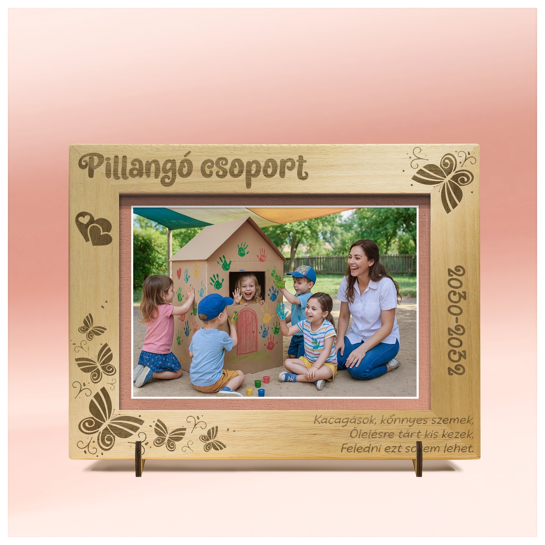 Ramă foto gravată personalizat, pentru absolvirea grădiniței, pentru educatoarele de grădiniță. Un cadou minunat. - casă & stil de viață - accesorii pentru decorat casa - picturi murale - rame pentru fotografii - Artynos.ro Ramă foto gravată personalizat, pentru absolvirea grădiniței, pentru educatoarele de grădiniță. Un cadou minunat. - casă & stil de viață - accesorii pentru decorat casa - picturi murale - rame pentru fotografii - Artynos.ro