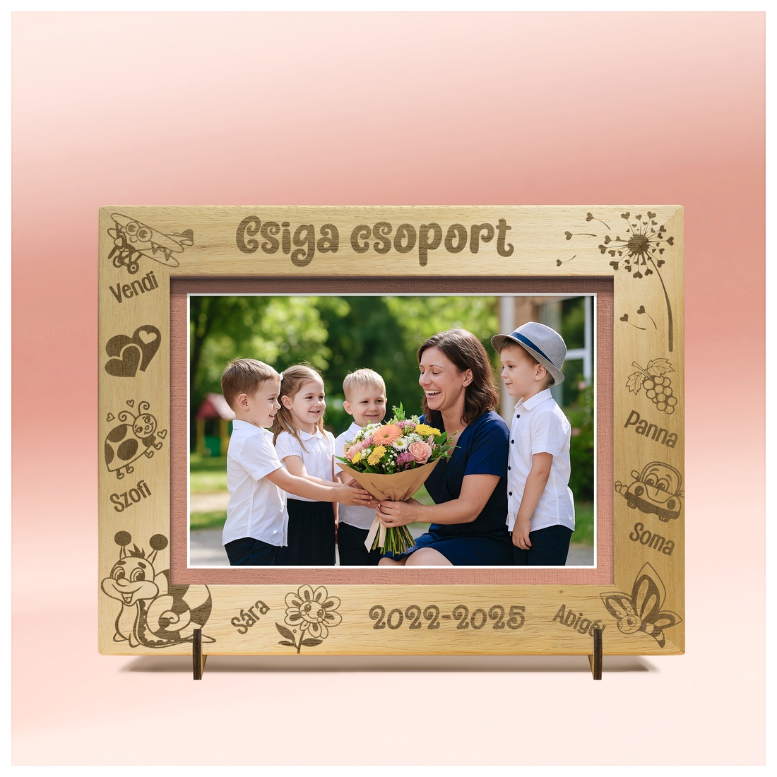 Ramă foto gravată personalizat, pentru absolvirea grădiniței, pentru educatoarele de grădiniță. Un cadou minunat. - casă & stil de viață - accesorii pentru decorat casa - picturi murale - rame pentru fotografii - Artynos.ro Ramă foto gravată personalizat, pentru absolvirea grădiniței, pentru educatoarele de grădiniță. Un cadou minunat. - casă & stil de viață - accesorii pentru decorat casa - picturi murale - rame pentru fotografii - Artynos.ro