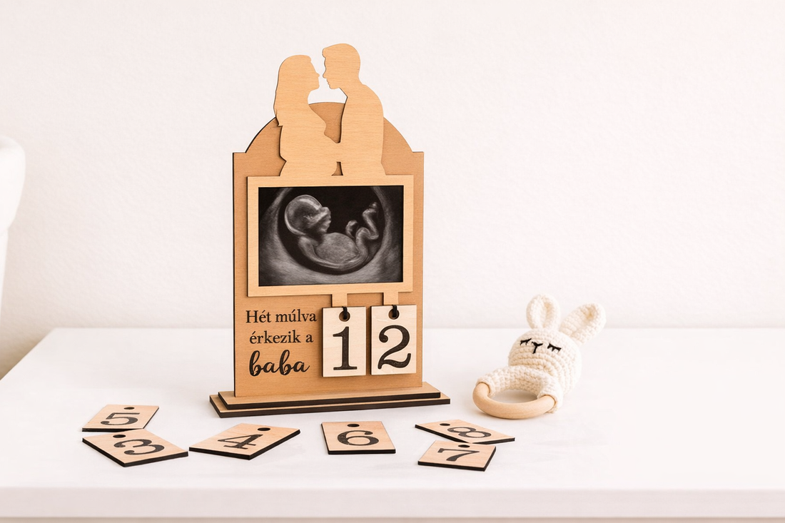 În inimile noastre � Ramă foto din lemn pentru ecografie și Calendar cu numărătoare inversă -  - Artynos.ro