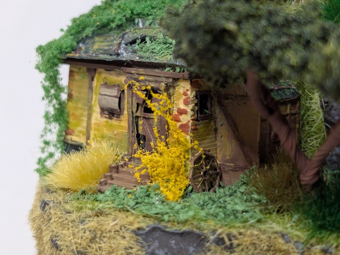 Diorama coliba abandonată - casă & stil de viață - accesorii pentru decorat casa - decorațiuni de masă și decorațiuni pentru rafturi  - florării și grădini de sticle - Artynos.ro