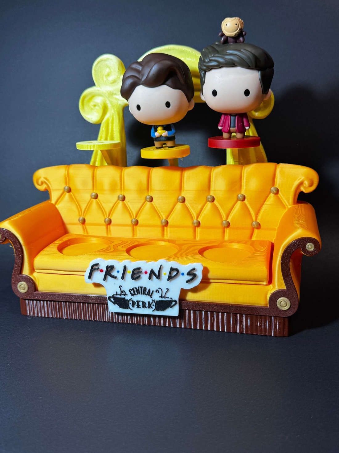 Canapea Friends - arte vizuale și accesorii  - alte colecții - Artynos.ro