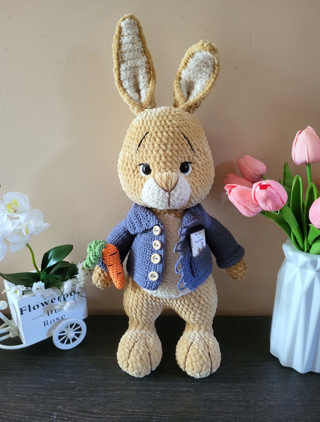 Croșetat iepure peter bunny amigurumi - jucării și echipamente pentru copii - plușuri - iepure de pluș - Artynos.ro Croșetat iepure peter bunny amigurumi - jucării și echipamente pentru copii - plușuri - iepure de pluș - Artynos.ro