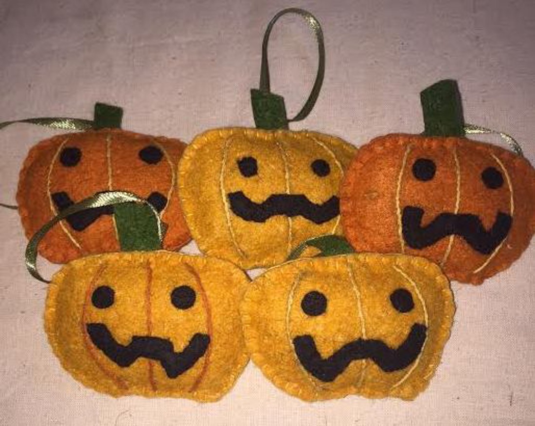 Ornamente de Haloween realizate din pâslă - casă & stil de viață - accesorii pentru decorat casa - halloween - tot ce ai nevoie pentru petrecere! - ornamente de halloween - Artynos.ro